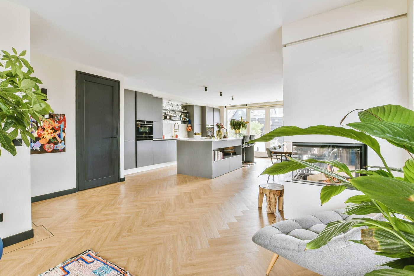 Maison équipée d’une thermopompe centrale pour chauffer et rafraîchir l’intérieur